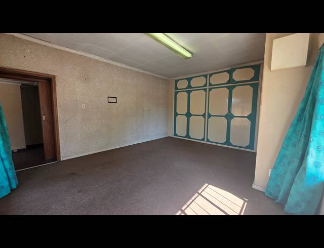 4 BEDROOM HOUSE FOR SALE IN SELECTION PARK